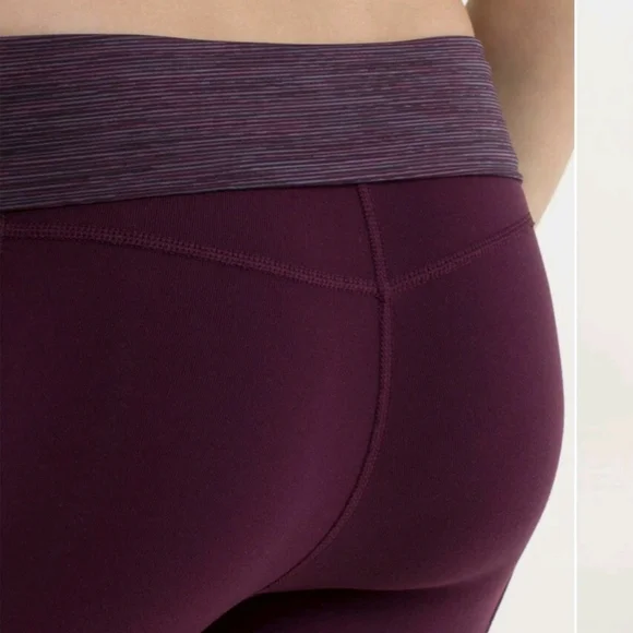 Lululemon En Route Plum Wee Are From Space September Plum Leggings Size 8/10 - Picture 6 of 12